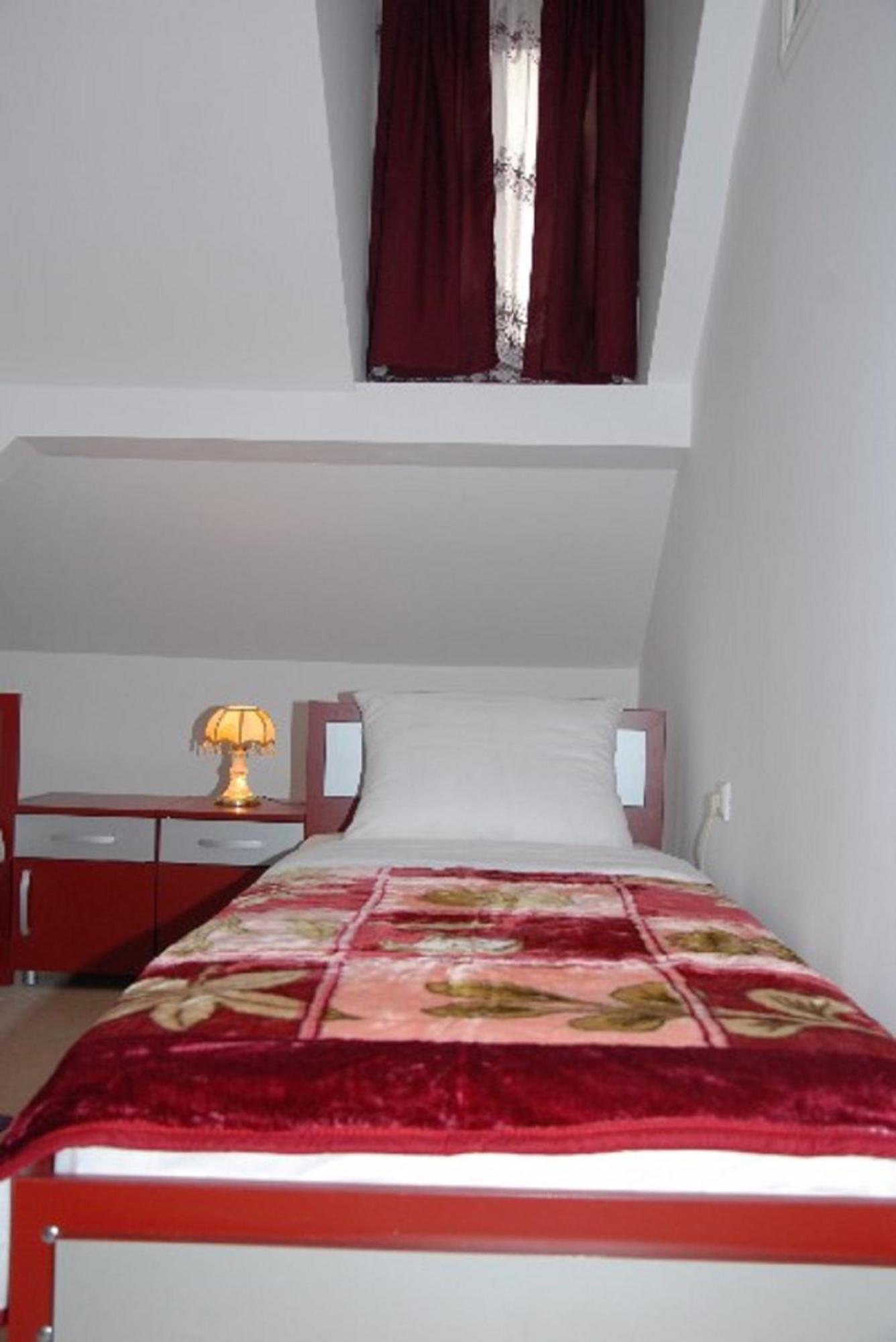 Guesthouse Vila Nova Morović Rom bilde