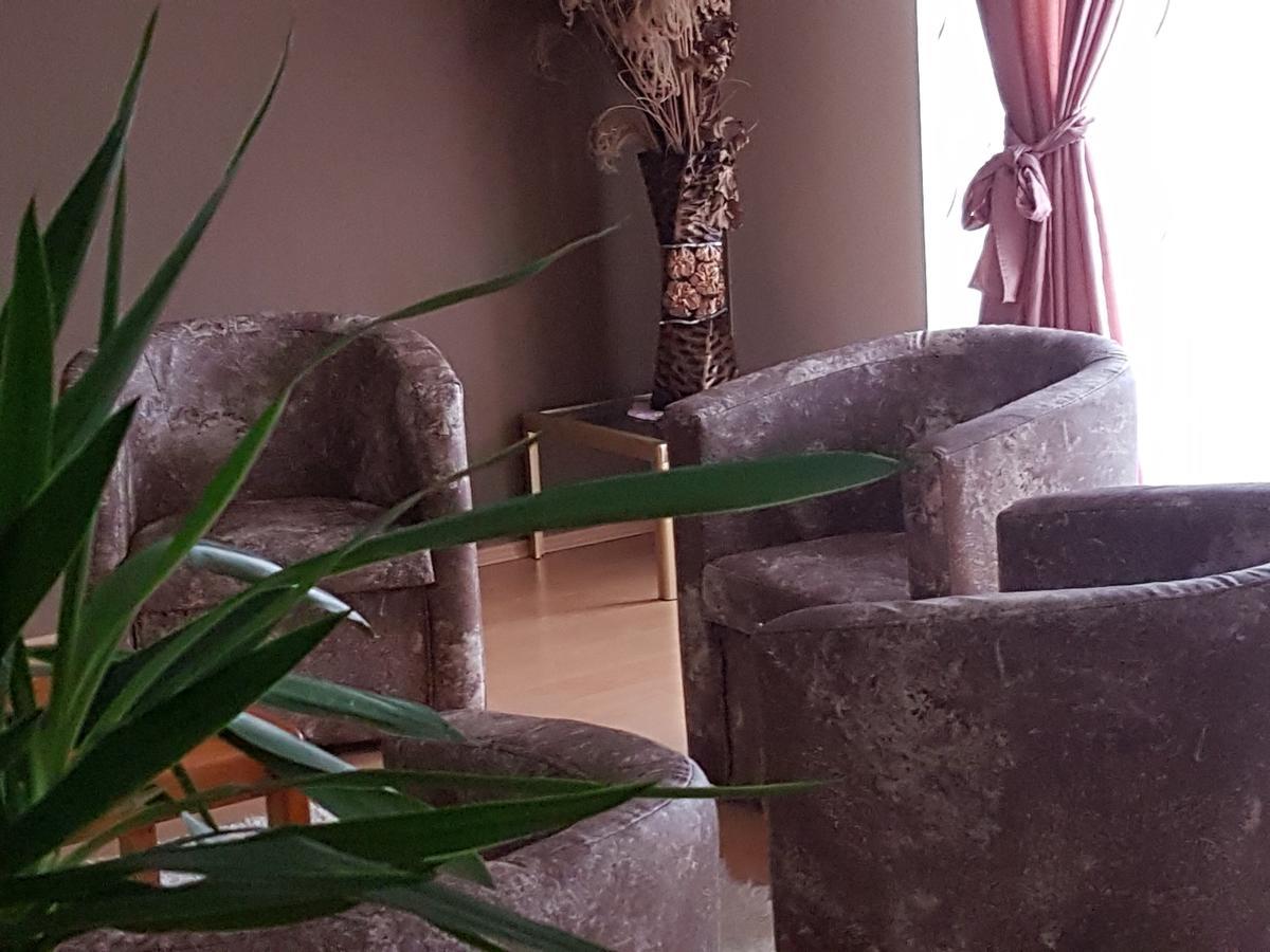Guesthouse Vila Nova Morović Eksteriør bilde